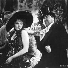 Marlene Dietrich e Kurt Gerron in una foto promozionale per L'angelo azzurro