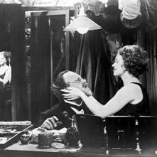 Marlene Dietrich ed Emil Jannings in una foto promozionale de L'angelo azzurro