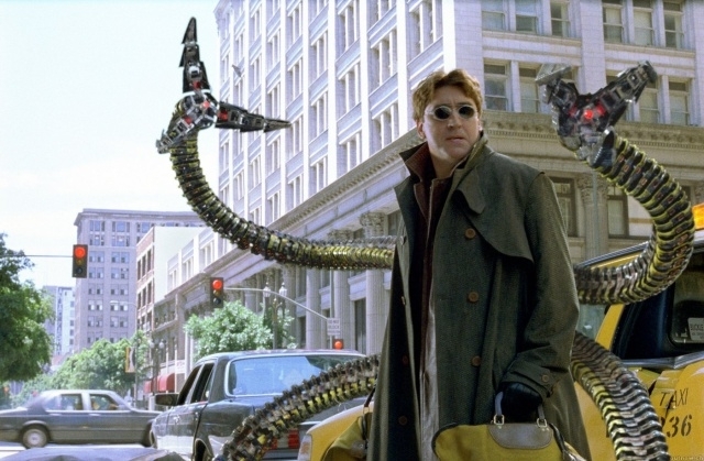 Alfred Molina Interpreta Il Malvagio Dr Octopus In Spider Man 280