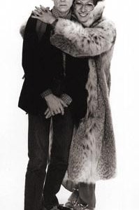 Andy Warhol e Dustin Hoffmann sul set di Tootsie, fotografati da Greg Gorman