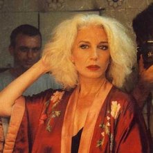 Marisa Paredes fotografata da Pedro Almodovar sul set di Tutto su mia madre