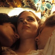 Michael Pitt con Eva Green e Louis Garrel in una scena di The Dreamers