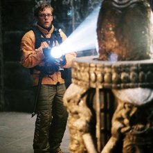 Sam Troughton in una scena di Alien Vs. Predator