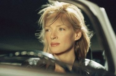 Una splendida Uma Thurman in una scena del film Kill Bill: Volume 2