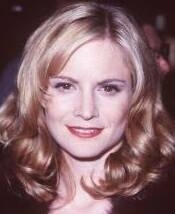 Jennifer Jason Leigh