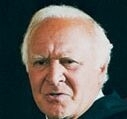 Robert Loggia