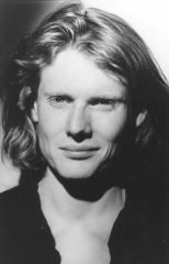 Locandina di Julian Rhind-Tutt