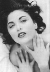 Sherilyn Fenn