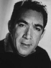 Anthony Quinn 3418