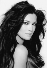 Manuela Arcuri