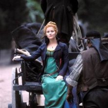 Reese Witherspoon in una scena del film Vanity Fair