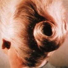 Kim Novak Di Spalle In Una Scena De La Donna Che Visse Due Volte 4107