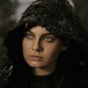 Alexa Davalos è Kyra in The Chronicles of Riddick