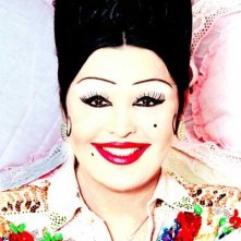 eccessiva e colorata come sempre: Moira Orfei