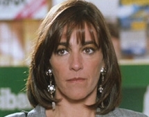 primo piano di Carmen Maura in una scena di Donne sull'orlo di una crisi di nervi