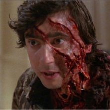 Griffin Dunne in una scena di Un lupo mannaro americano a Londra