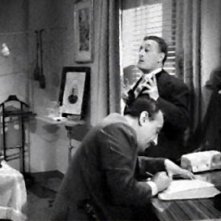 'Signorina, veniamo noi con questa mia addirvi...'  Totò e Peppino De Filippo scrivono una lettera alla 'malafemmina'