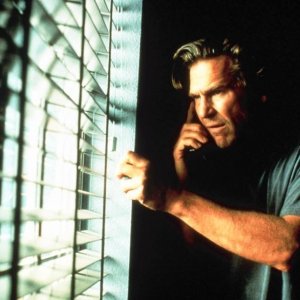 Jeff Bridges in una scena di Arlington Road