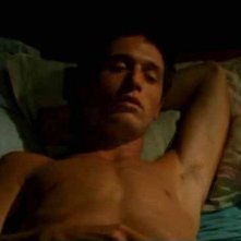 Jeremie Elkaim in una scena di Quasi niente