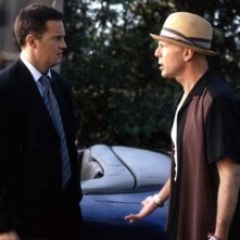 Bruce Willis E Matthew Perry In Una Scena Del Film Fbi Protezione Testimoni 2 4858