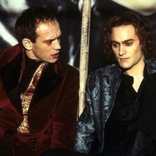 Stuart Townsend e Vincent Perez in una scena de La regina dei dannati