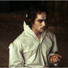 Stuart Townsend in una scena dell'horror-musical La regina dei dannati