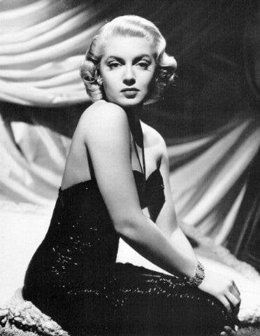 una sensuale immagine di Lana Turner