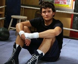 Orlando Bloom in una scena di The Calcium Kid