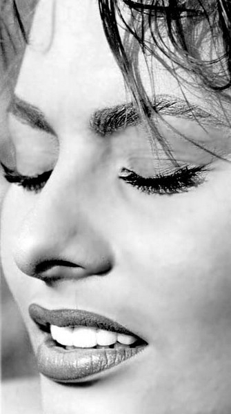 Sophia Loren 5055