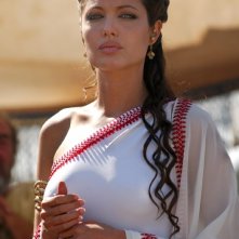Una splendida Angelina Jolie in una scena di Alexander
