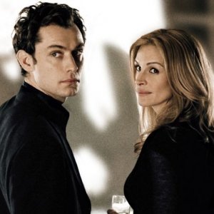 Julia Roberts e Jude Law in Closer