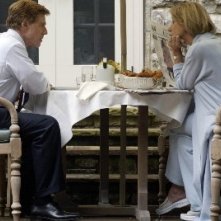 Robert Redford e Helen Mirren in una scena del film In ostaggio