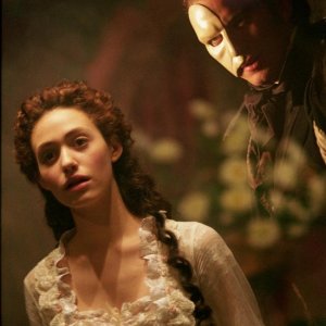 Gerard Butler ed Emmy Rossum ne Il fantasma dell'Opera
