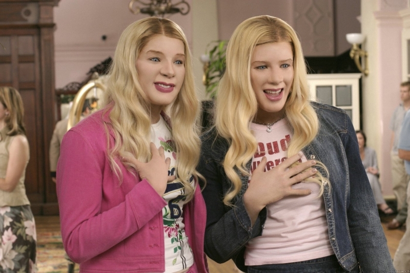 Marlon e Shawn Wayans in una scena di White Chicks