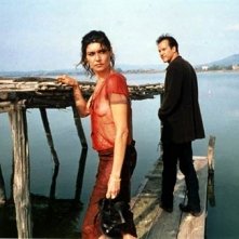 Regina Nemni e Christopher Buchholz in una scena del film Eros