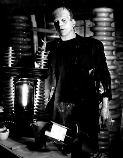 Boris Karloff In Una Scena Di La Moglie Di Frankenstein 5349