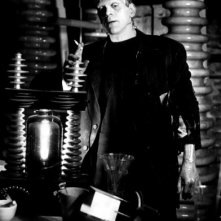 Boris Karloff in una scena del classico dell'horror La moglie di Frankenstein