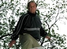 Jack Nicholson in una scena del dramedy A proposito di Schmidt