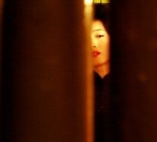 Li Gong in una scena di 2046