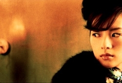 una sensuale Zhang Ziyi in una scena di 2046