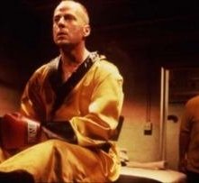 Bruce Willis in una scena di Pulp Fiction