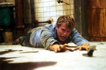 Cary Elwes in una scena di Saw - L'enigmista