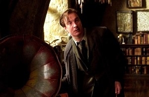 Sherlock Holmes, la star di Harry Potter David Thewlis nella serie Sherlock & Daughter