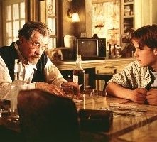 Ian McKellen e Brad Renfro in una scena di L'allievo