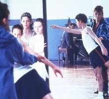 Jamie Bell e Julie Walters in una scena di Billy Elliot