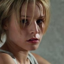 Kristen Bell in una scena di Spartan