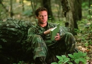 Val Kilmer in una scena del film Spartan