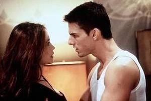 Emmanuelle Béart e Tom Cruise in una scena di Mission: Impossible
