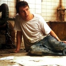 Leigh Whannell in una scena di Saw - L'enigmista