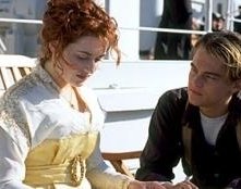 Kate Winslet e Leonardo DiCaprio in una scena di Titanic di James Cameron